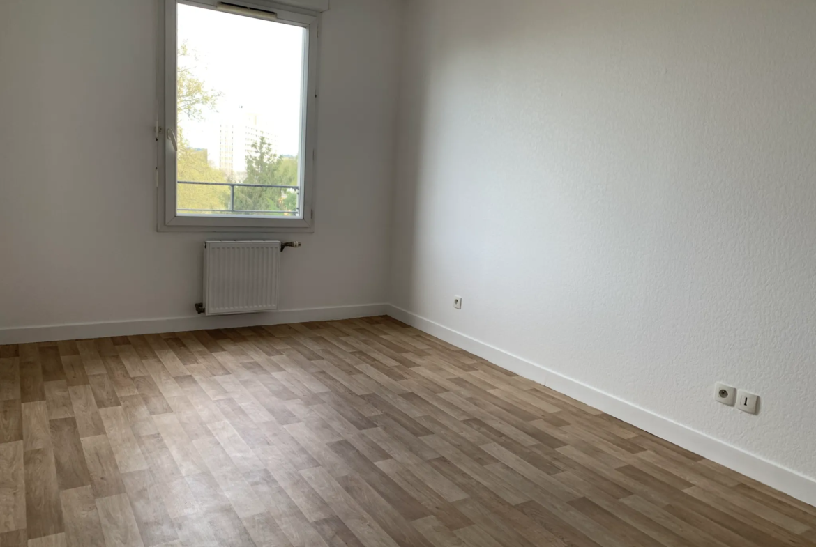 Appartement T3 de 69 m² avec balcon à Villeurbanne 