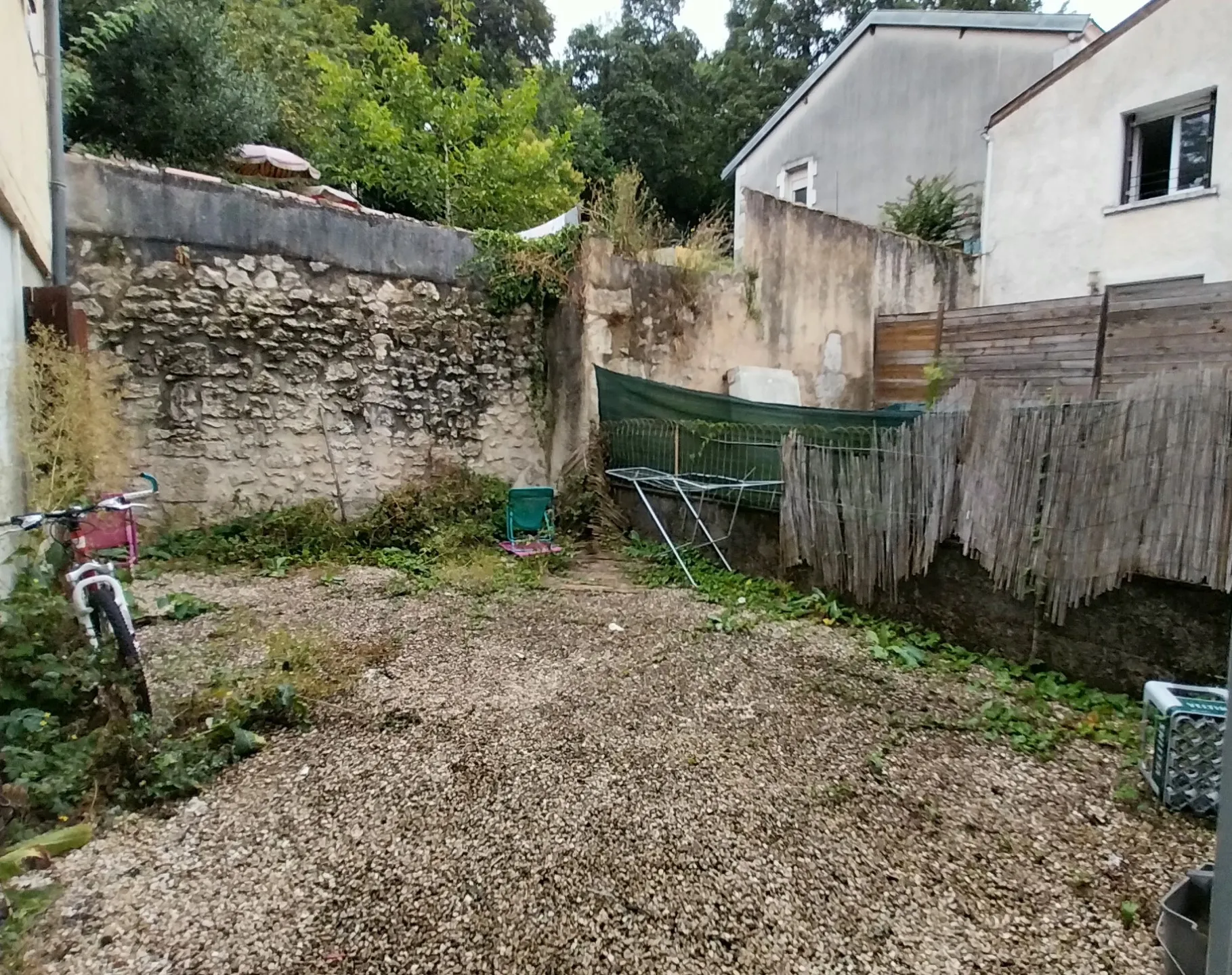 T3 de 40 m² à Périgueux, lumineux et bien situé. 