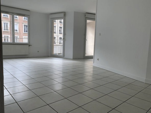 Appartement T3 de 69 m² avec balcon à Villeurbanne