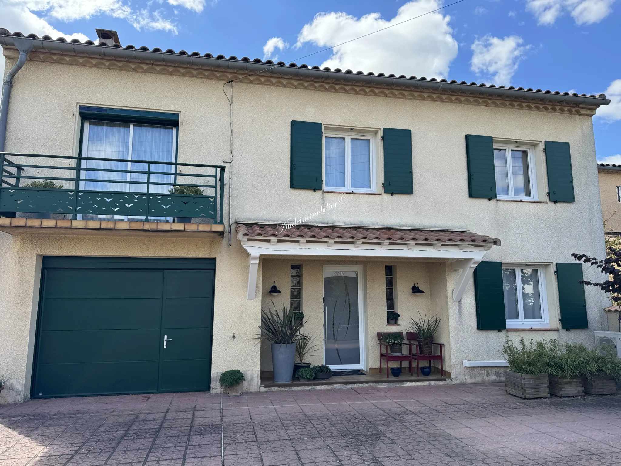 Maison Rénovée avec Vue Panoramique à Limoux 