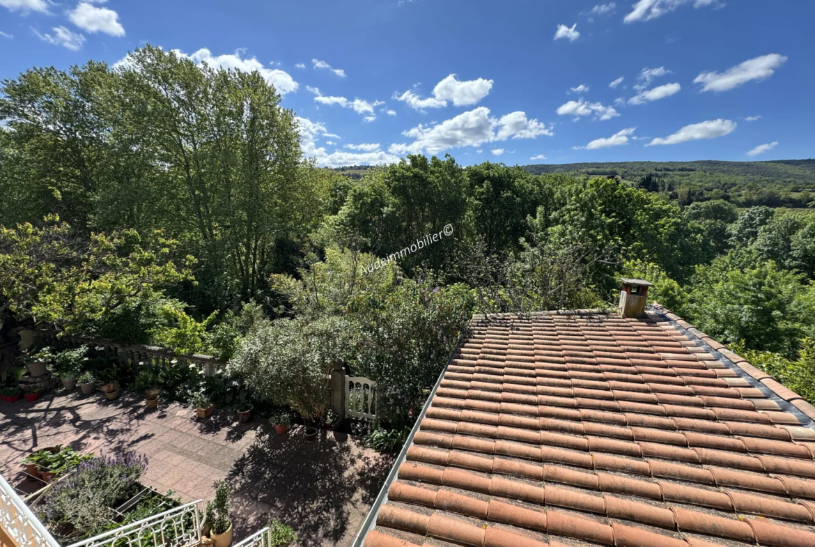 Maison Rénovée avec Vue Panoramique à Limoux 