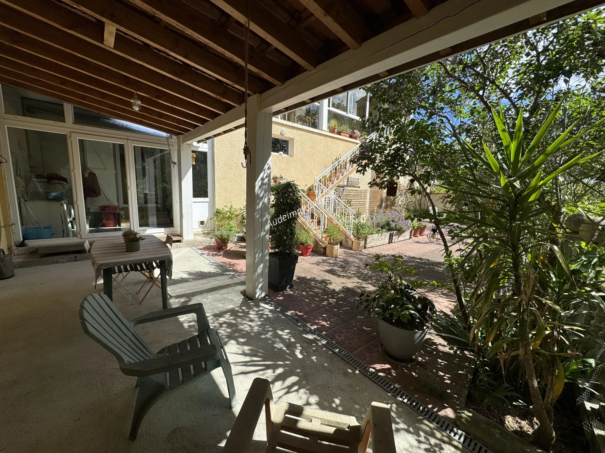 Maison Rénovée avec Vue Panoramique à Limoux 