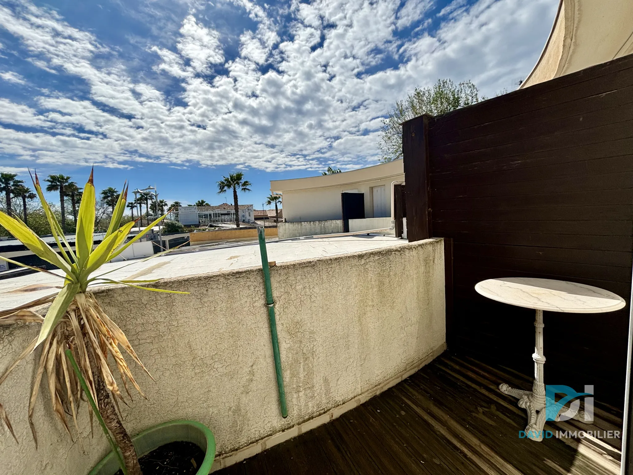 À vendre : Appartement T2 avec véranda à Marseillan Plage 