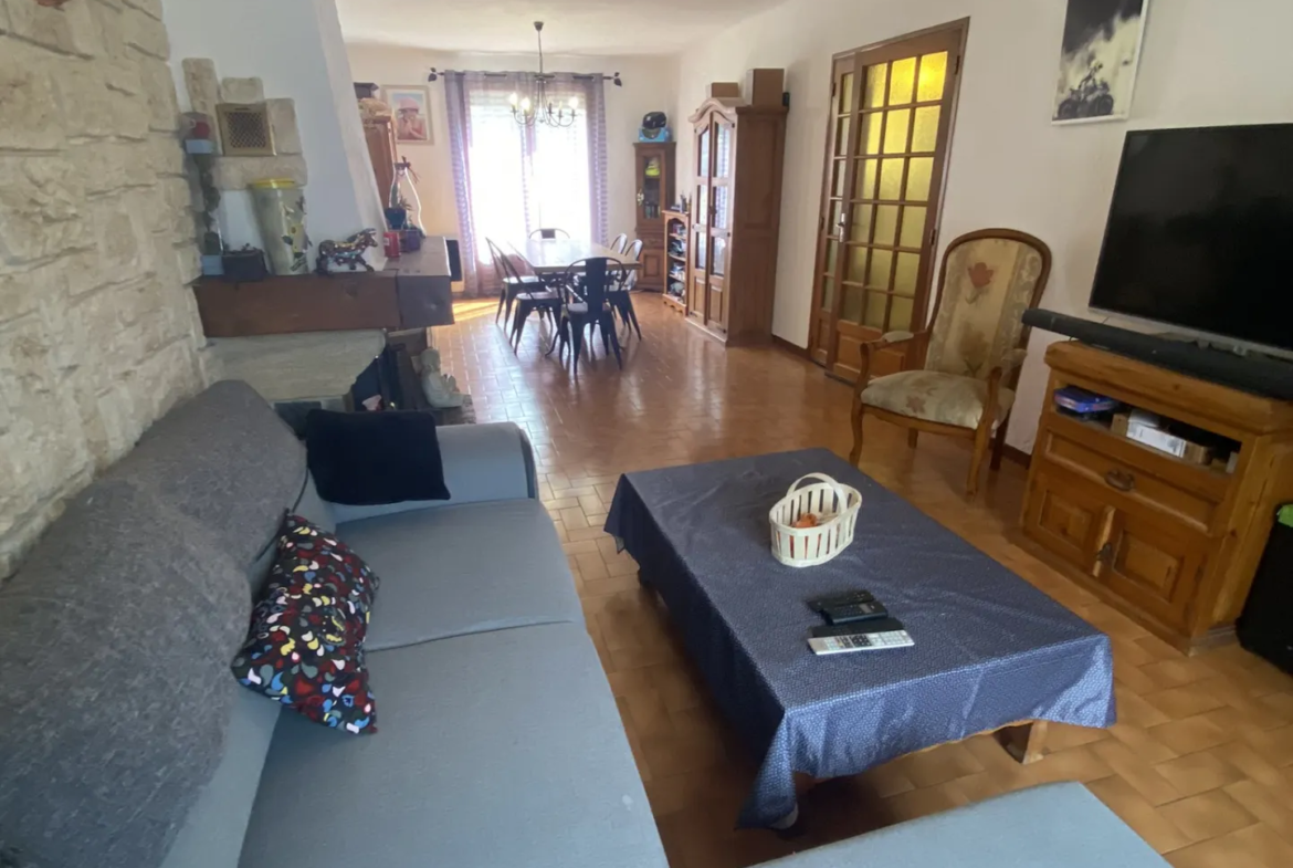 Villa 4 Chambres à Vendre à Arles sur Tech 