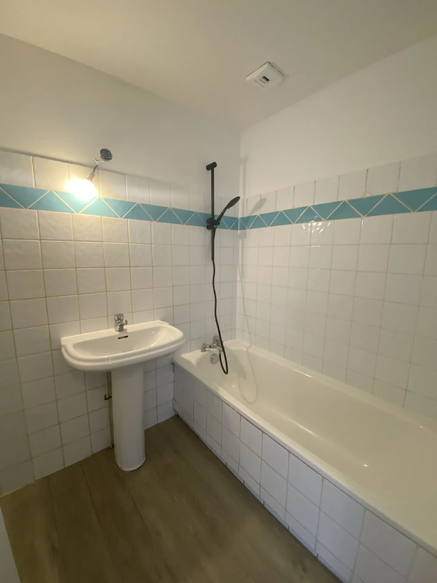 Studio à vendre à Le Cannet - 29,34 m² avec terrasse et parking 