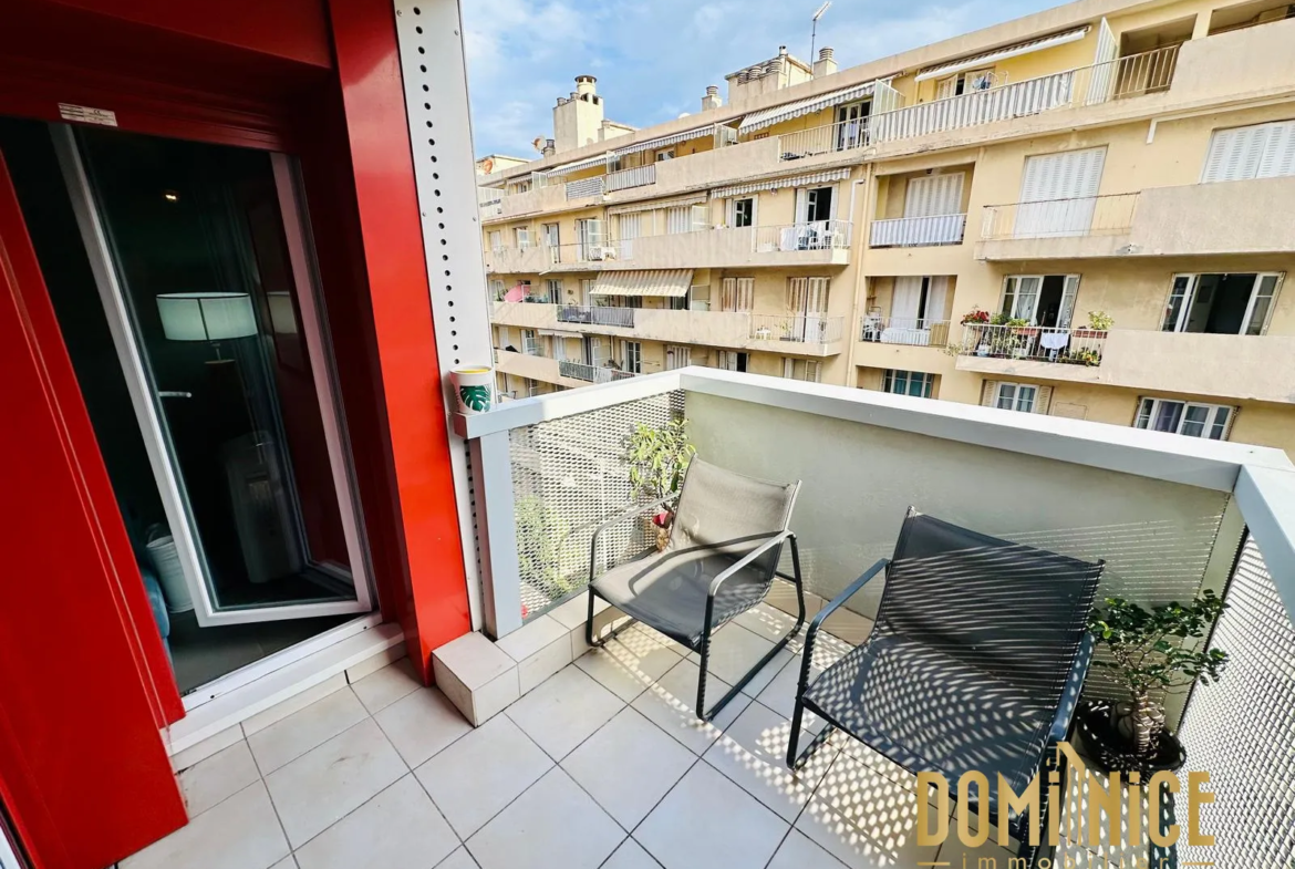 Appartement T2 de 44 m² à Nice avec terrasse et garage 