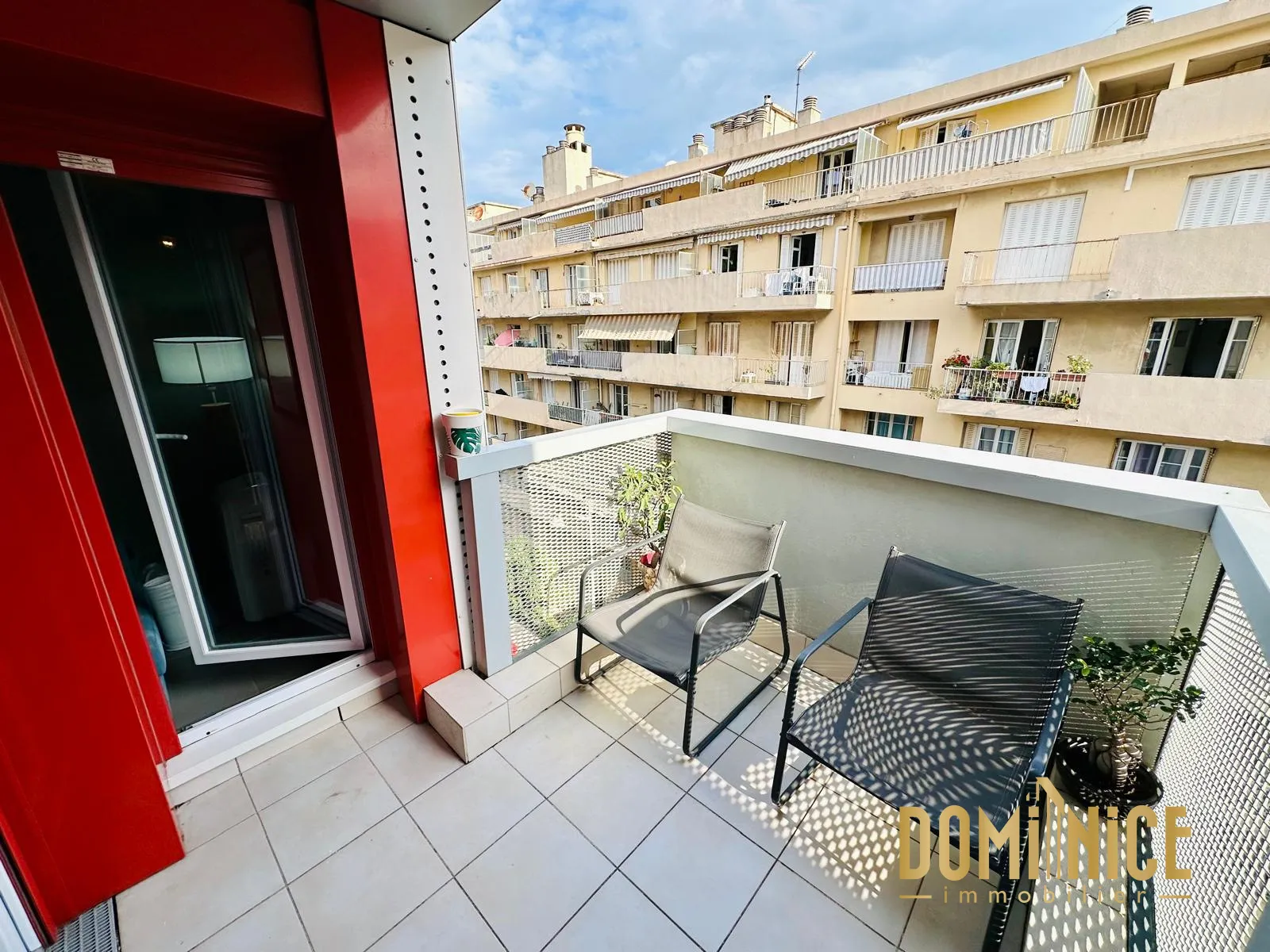 Appartement T2 de 44 m² à Nice avec terrasse et garage 