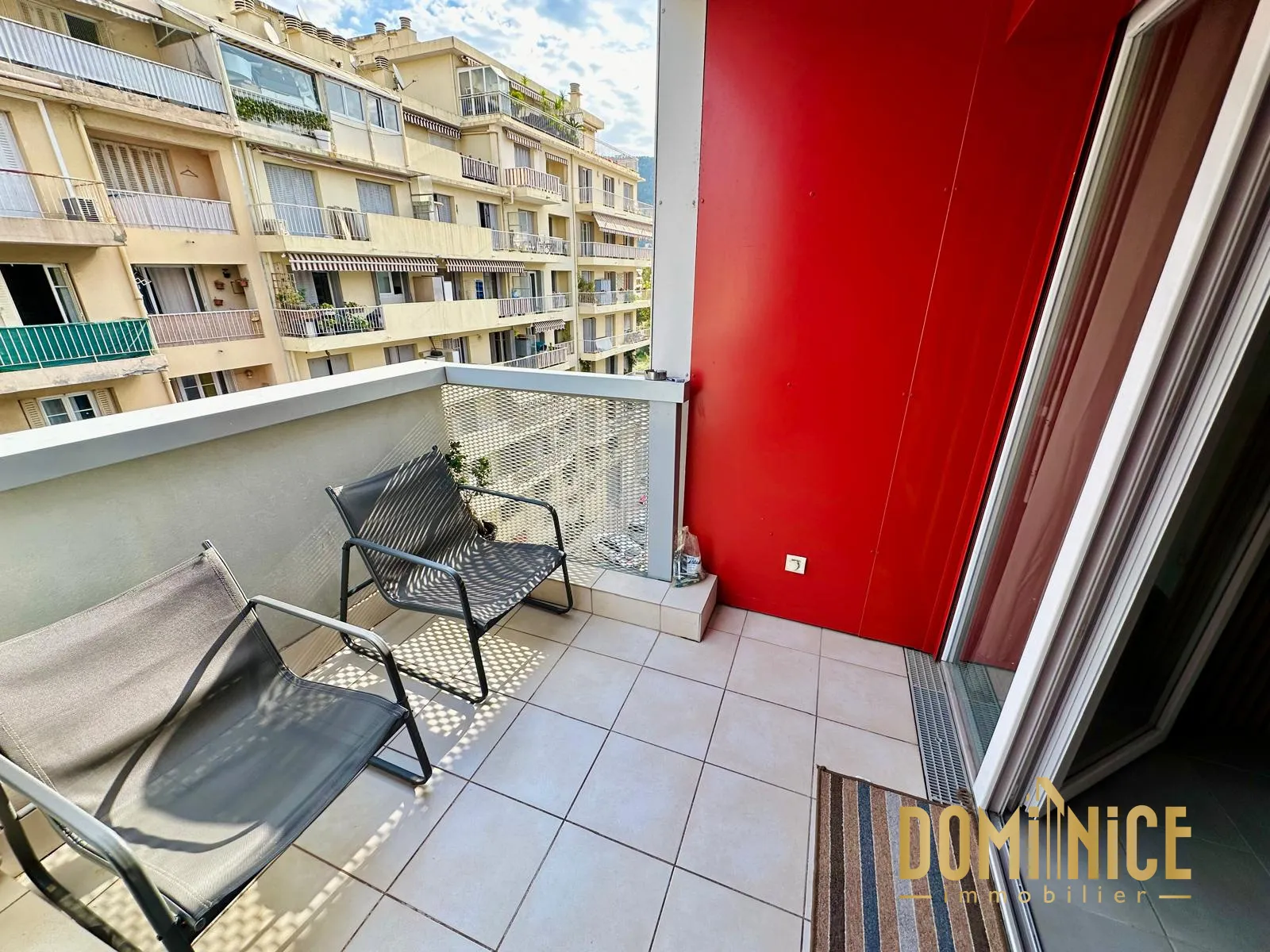 Appartement T2 de 44 m² à Nice avec terrasse et garage 