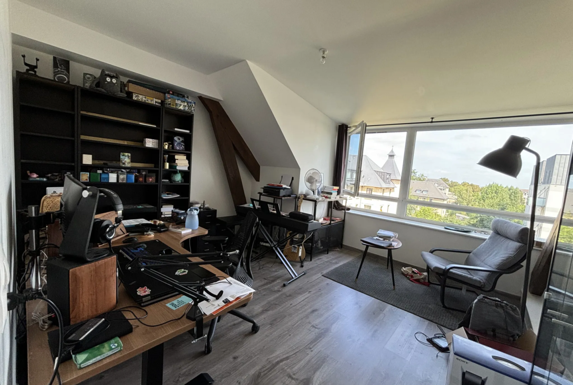 Appartement d'exception de 4 pièces à CAEN avec parking et cave 