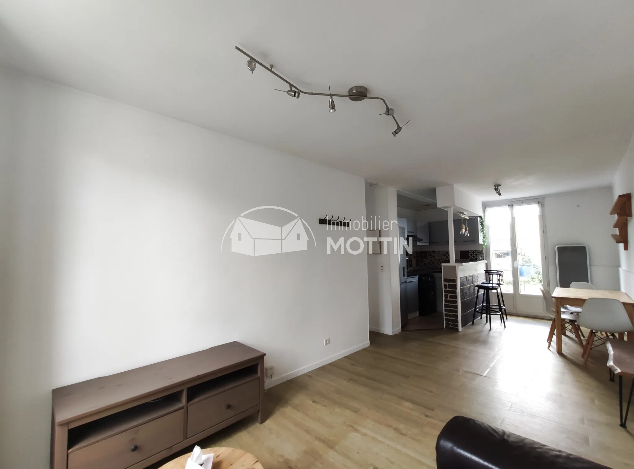 Vente Appartement F2 avec Jardin à Vitry sur Seine 