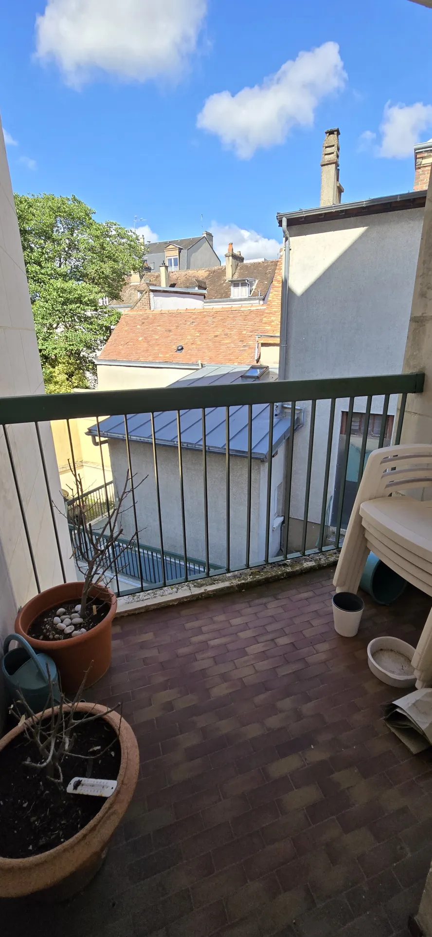 Beau et Grand Appartement T4 à Vendre à Chartres 