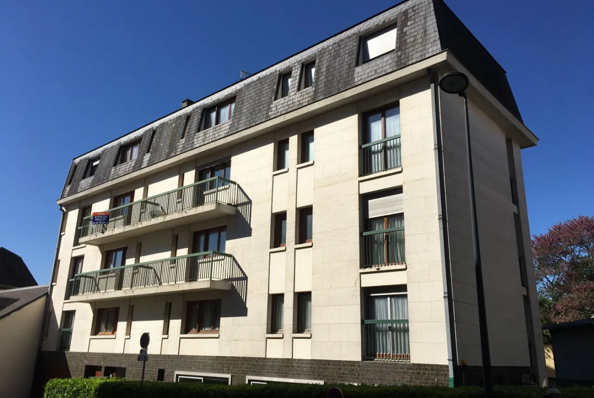 Beau et Grand Appartement T4 à Vendre à Chartres 