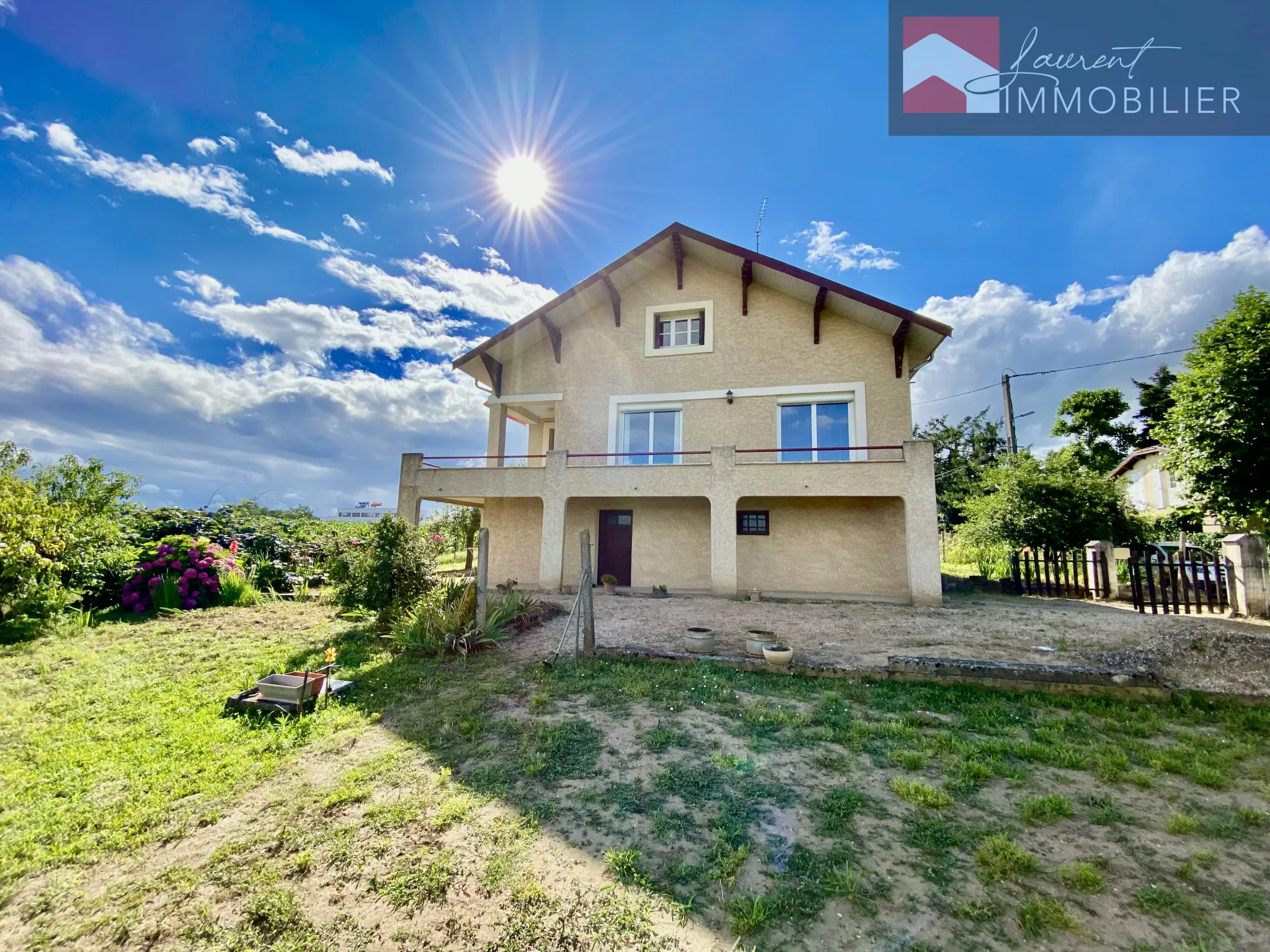 À vendre : maison spacieuse avec vue sur la Saône à Saint-Martin-Belle-Roche 