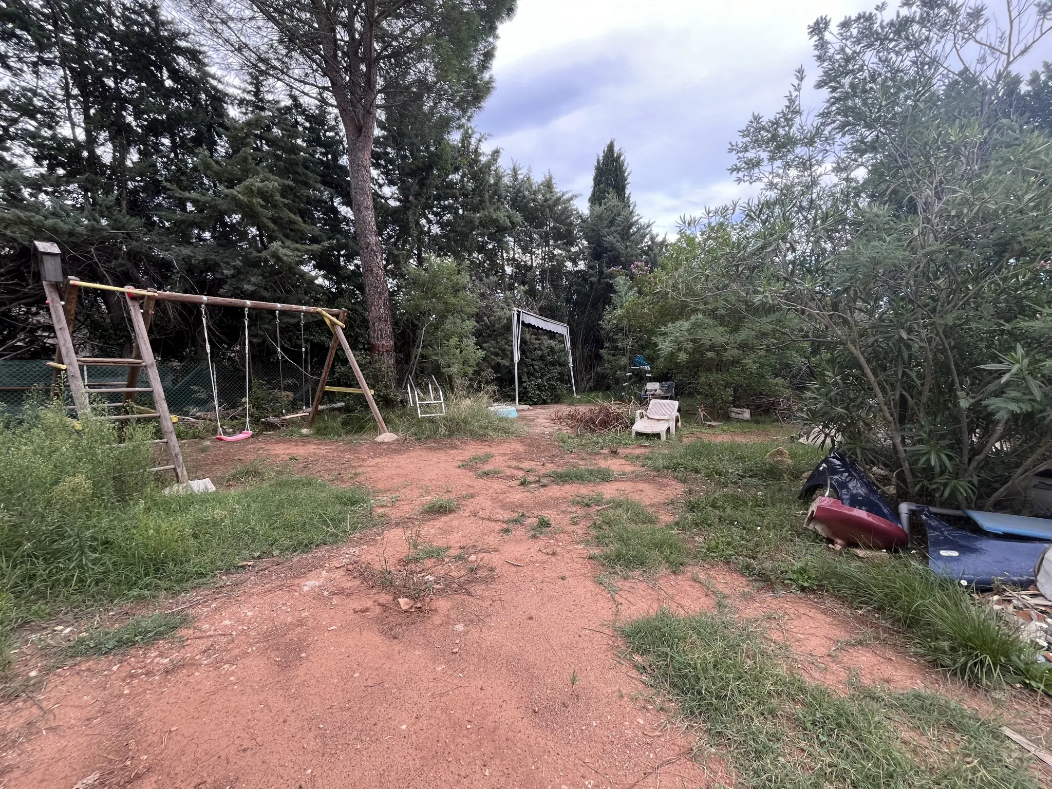 Propriété à vendre à Vidauban : Maison à rénover sur terrain de 2161 m2 