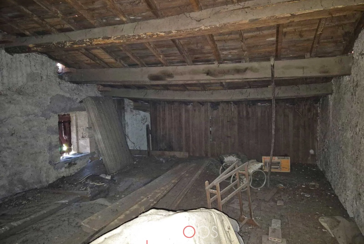 Ancienne ferme à rénover à Langon (33210) avec un grand potentiel 