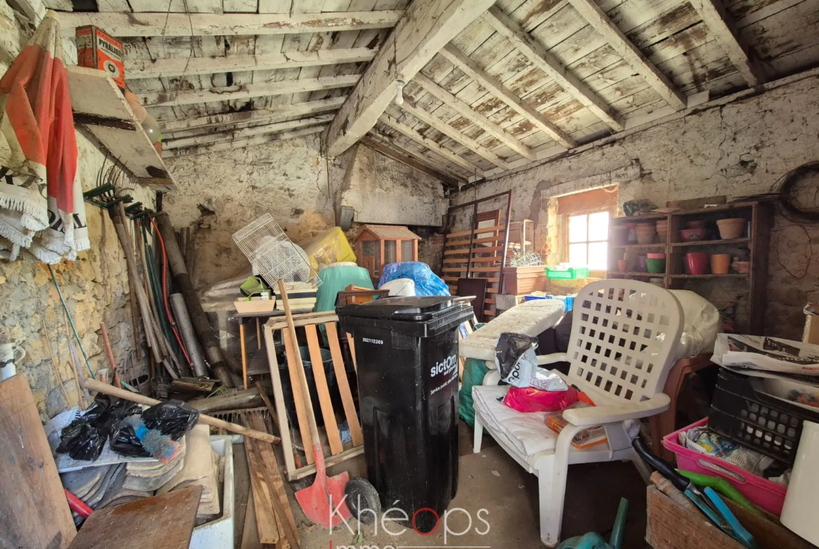 Ancienne ferme à rénover à Langon (33210) avec un grand potentiel 