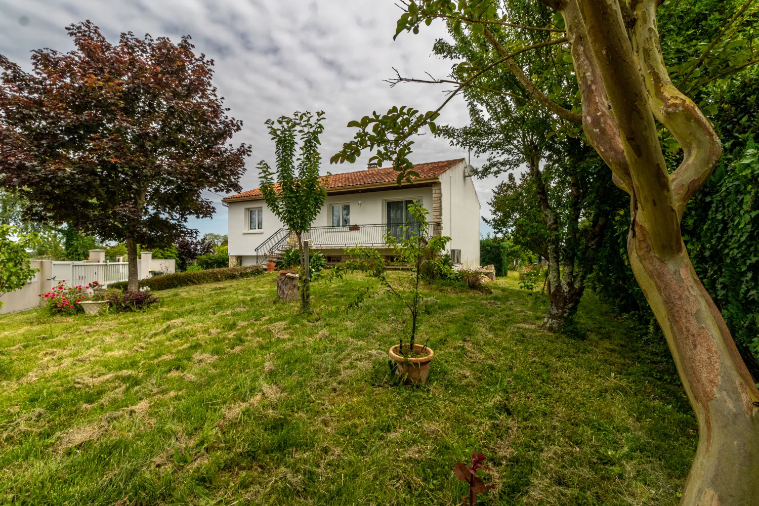 Maison à Corme-Royal avec jardin et garage - 4 chambres 