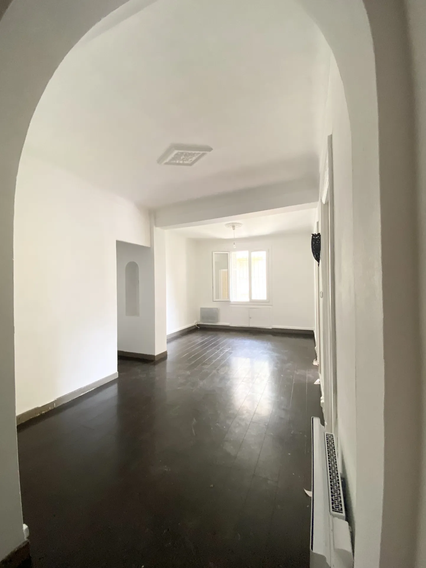 À vendre : Appartement 3 pièces au Cannet avec terrasse 