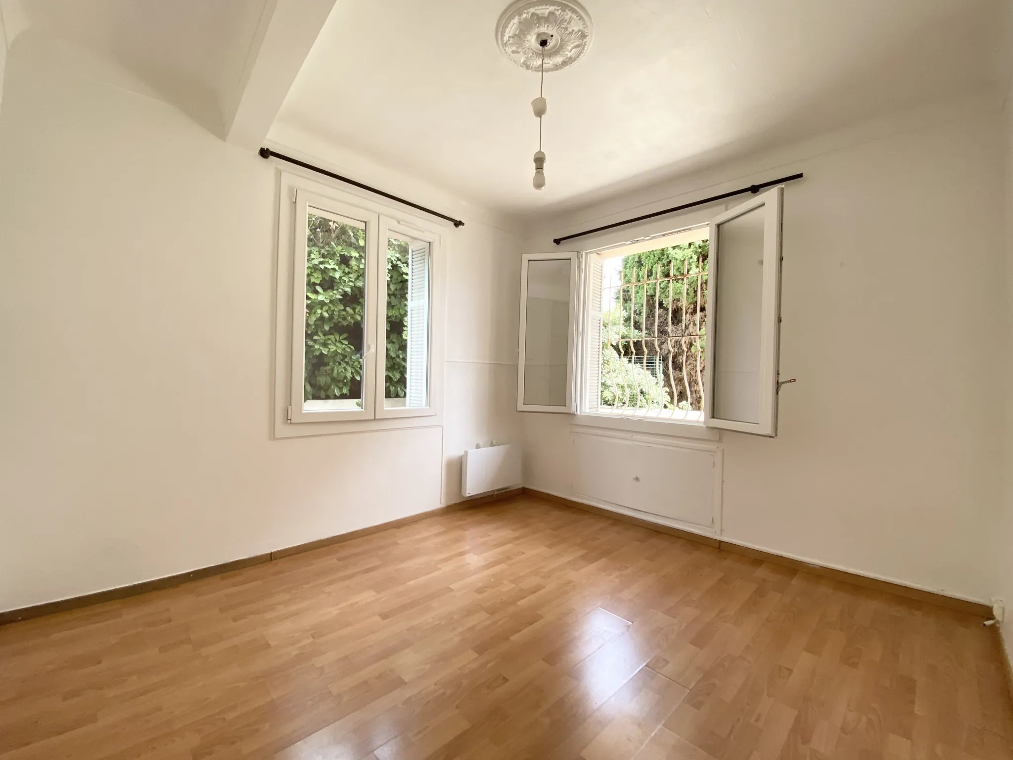 À vendre : Appartement 3 pièces au Cannet avec terrasse 