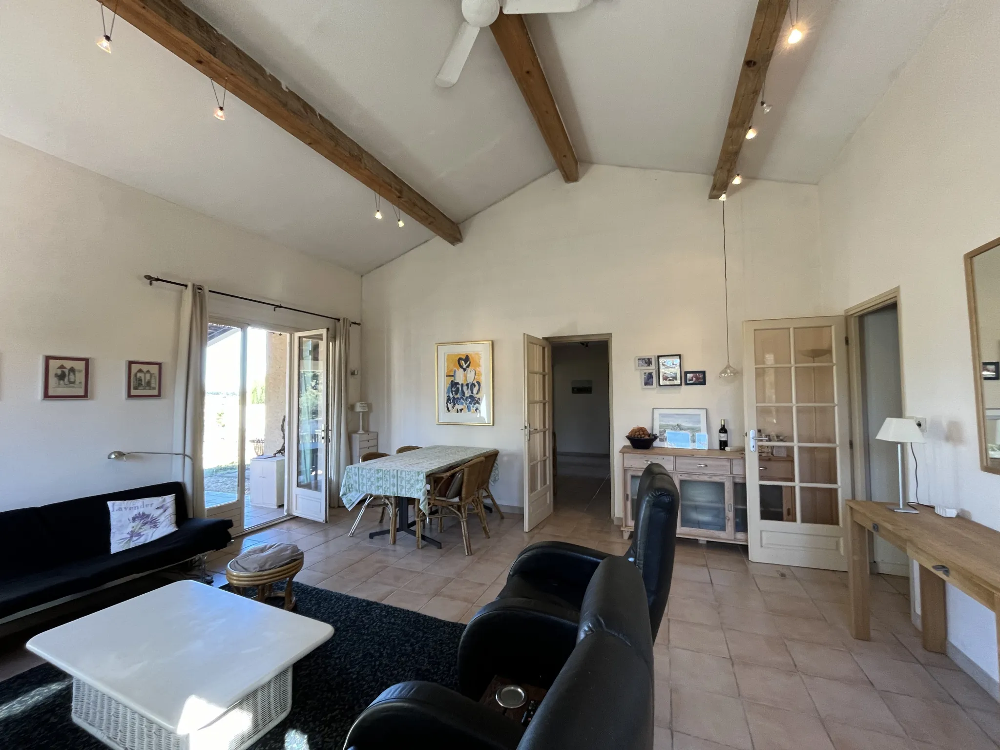 Villa 4 chambres de plain-pied à Montbrun-des-Corbières 