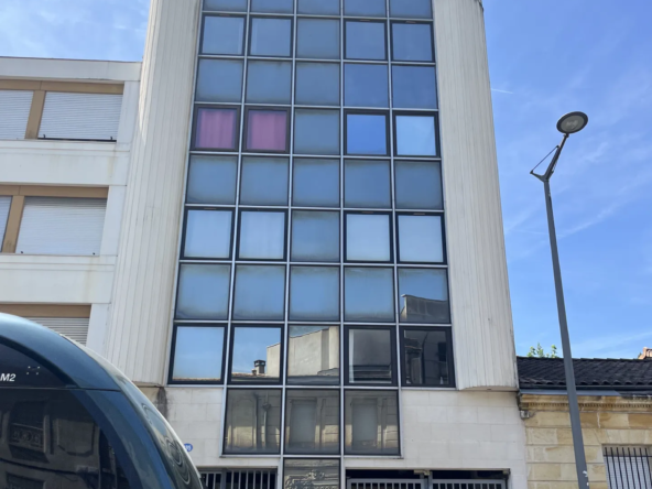 Vente d'un studio à rénover de 22 m² à Bordeaux