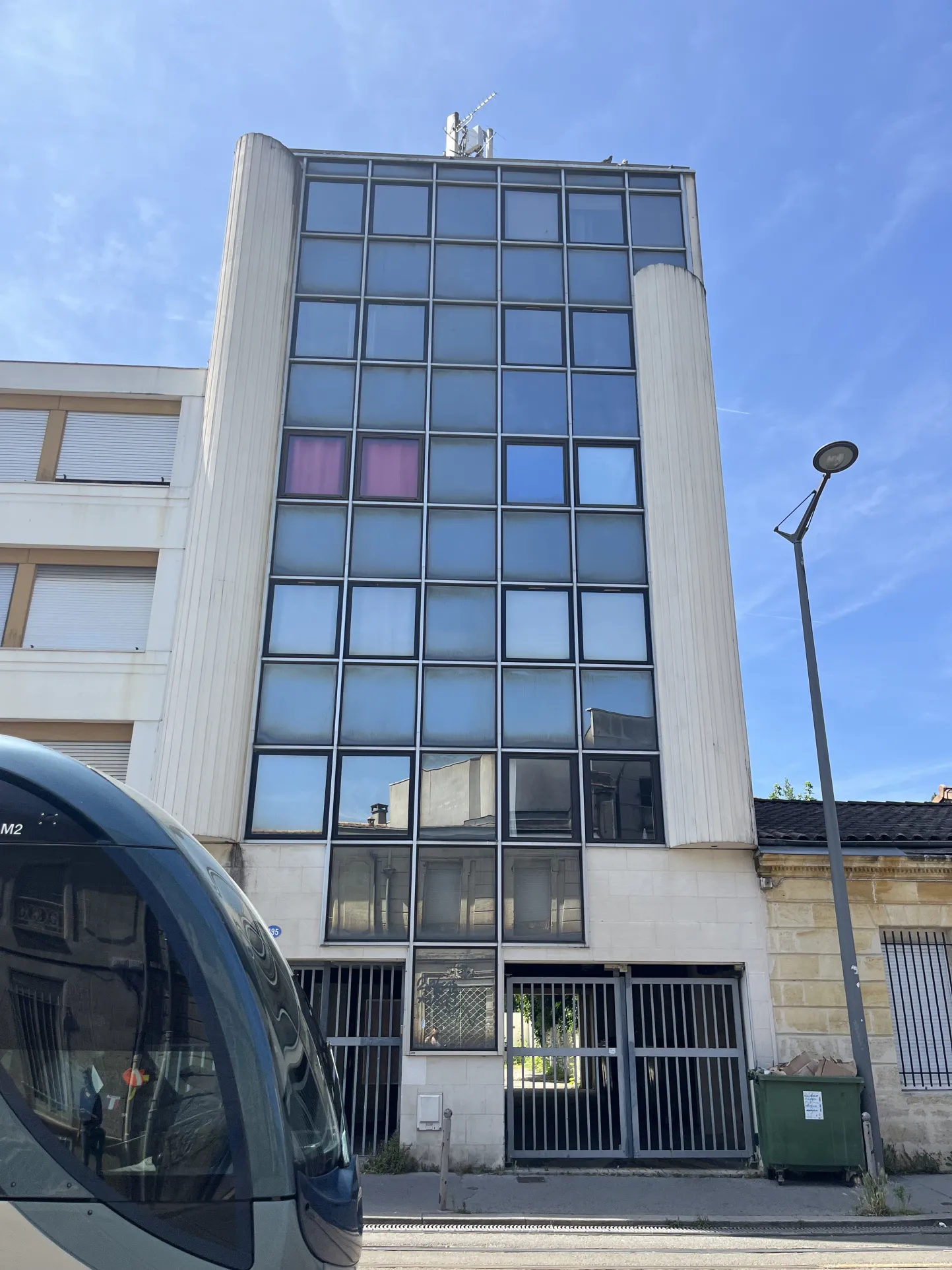 Vente d'un studio à rénover de 22 m² à Bordeaux 