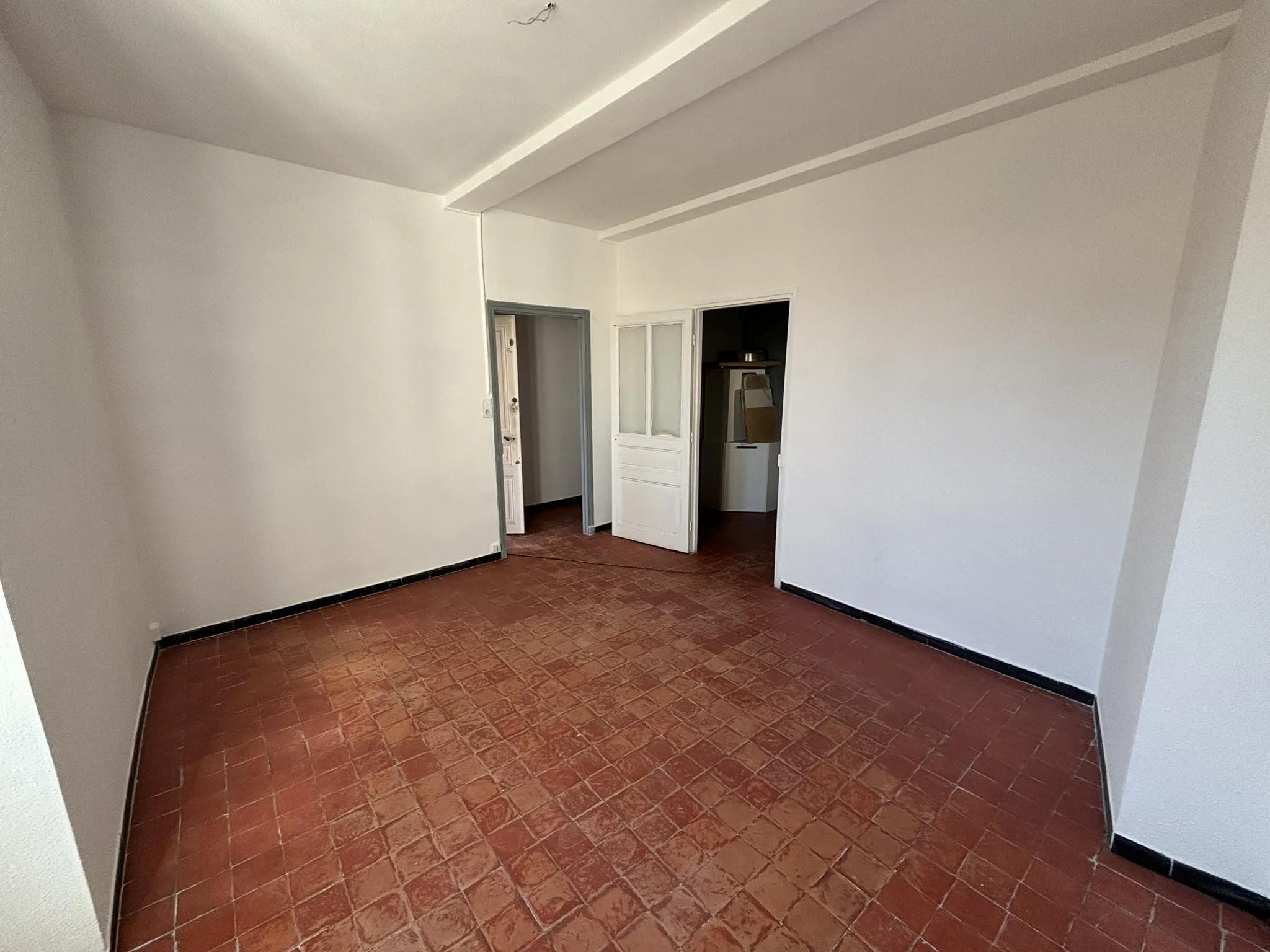 À vendre : Appartement de 56 m² avec grenier aménageable à Vaison-la-Romaine 