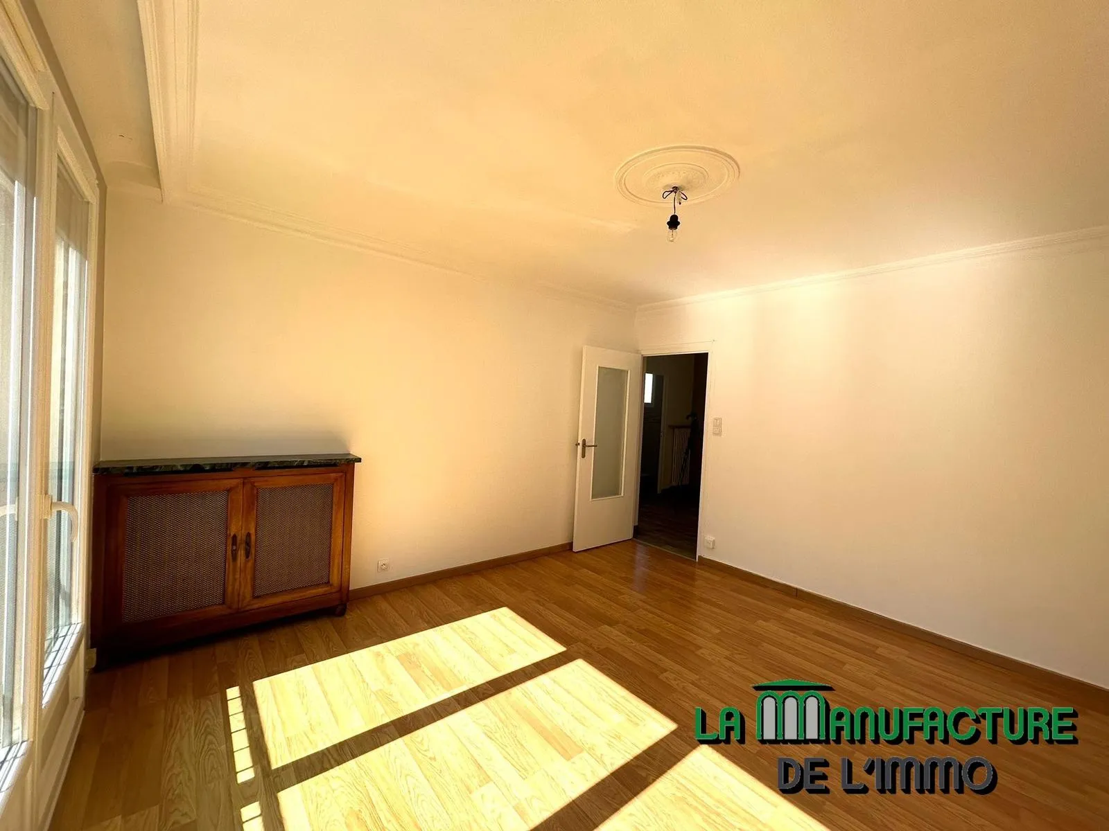 Appartement F2 rénové à Saint-Étienne - Garage en option 