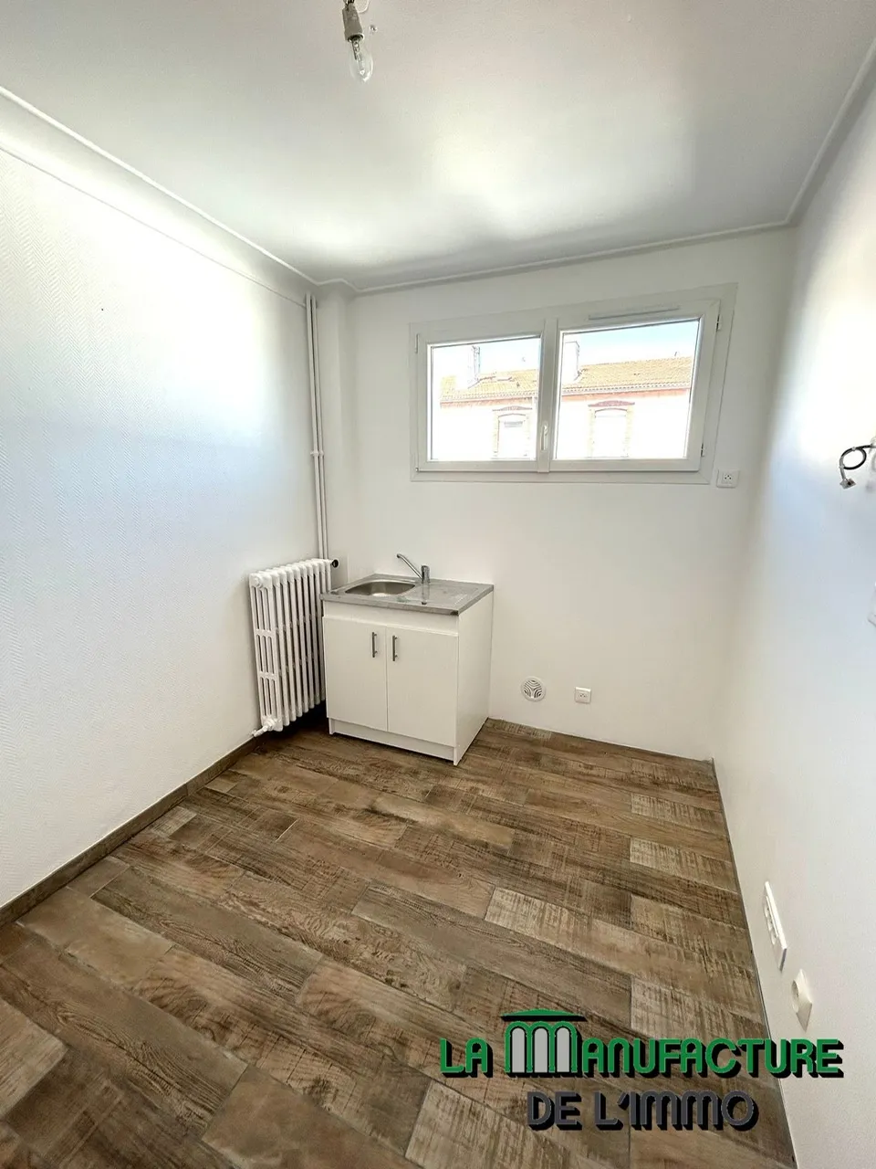 Appartement F2 rénové avec cave à Saint-Étienne - Garage en option 