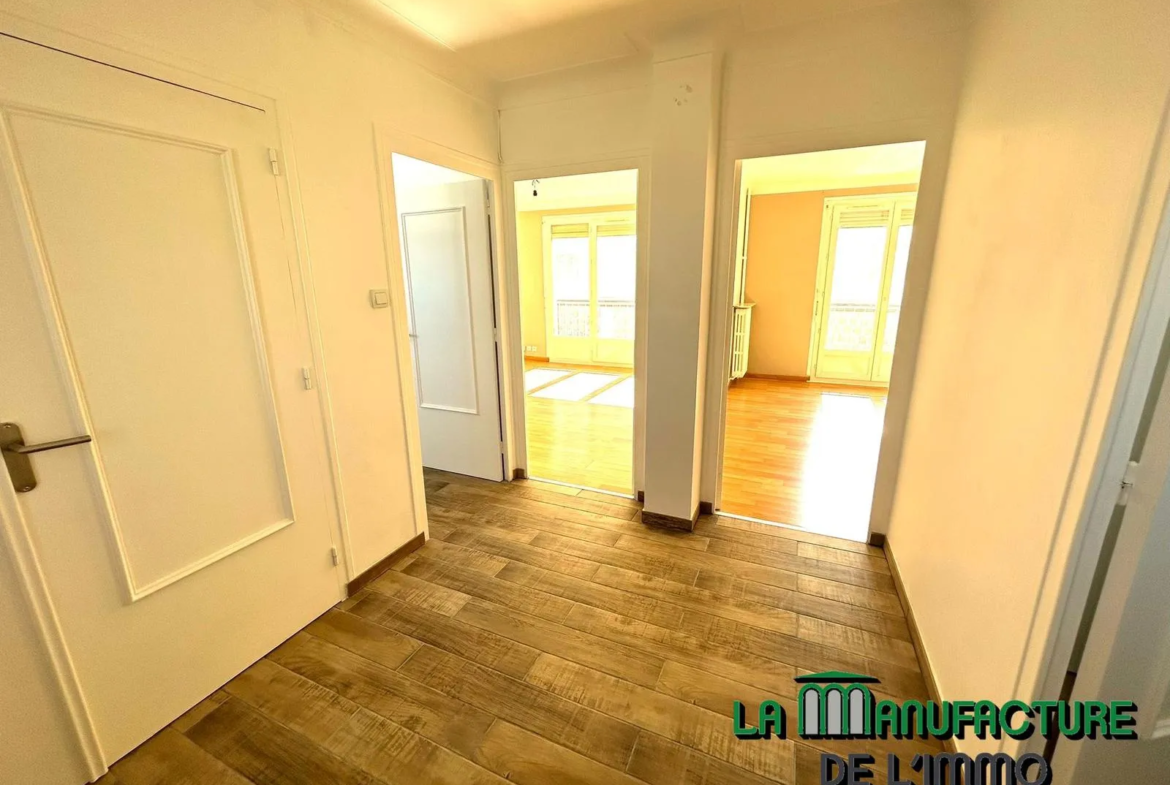 Appartement F2 rénové à Saint-Étienne - Garage en option 