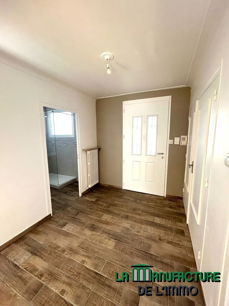 Appartement F2 rénové à Saint-Étienne - Garage en option 