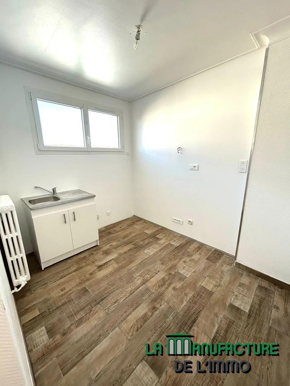 Appartement F2 rénové à Saint-Étienne - Garage en option 