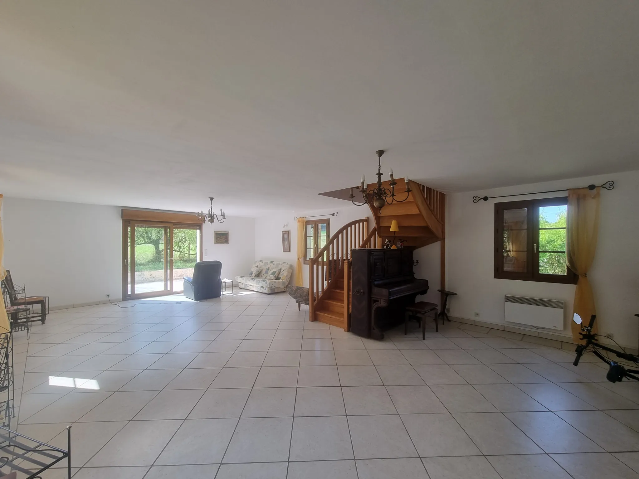 Maison de campagne de 140 m² à vendre entre Le Mêle-Sur-Sarthe et Mortagne-au-Perche 