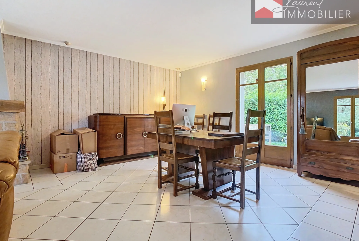 Maison à vendre à Ratenelle (71) : 4 chambres et jardin 