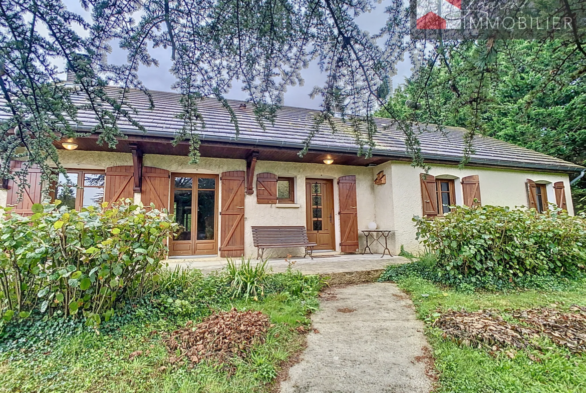 Maison à vendre à Ratenelle (71) : 4 chambres et jardin 