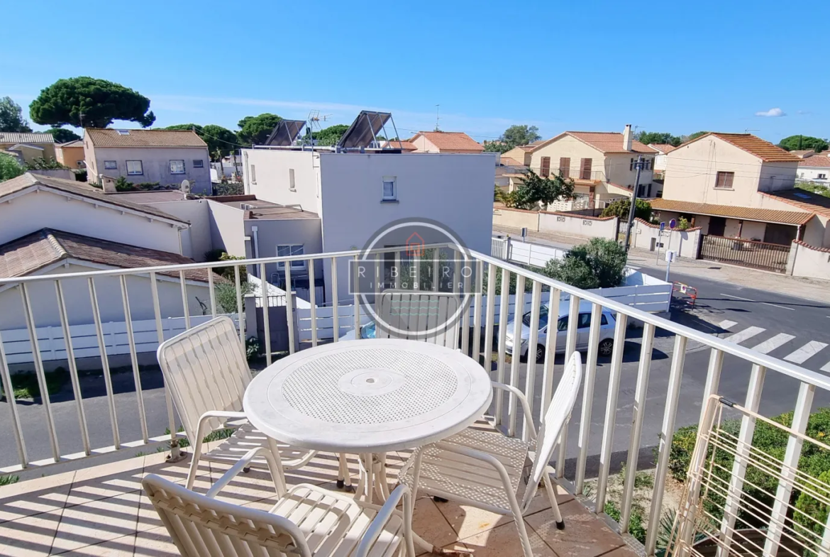 Appartement lumineux de type deux pièces à vendre au Grau d'Agde 