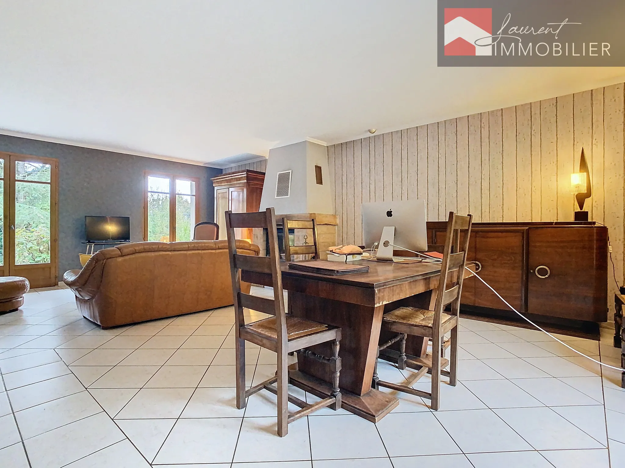 Maison à vendre à Ratenelle (71) : 4 chambres et jardin 