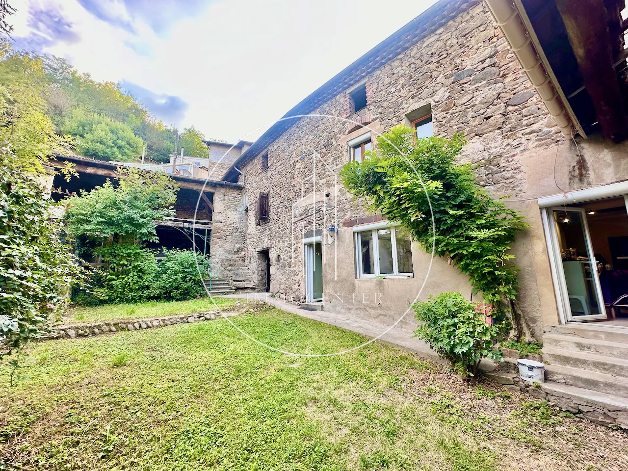 Maison à vendre à Sarras - 157 000 € 