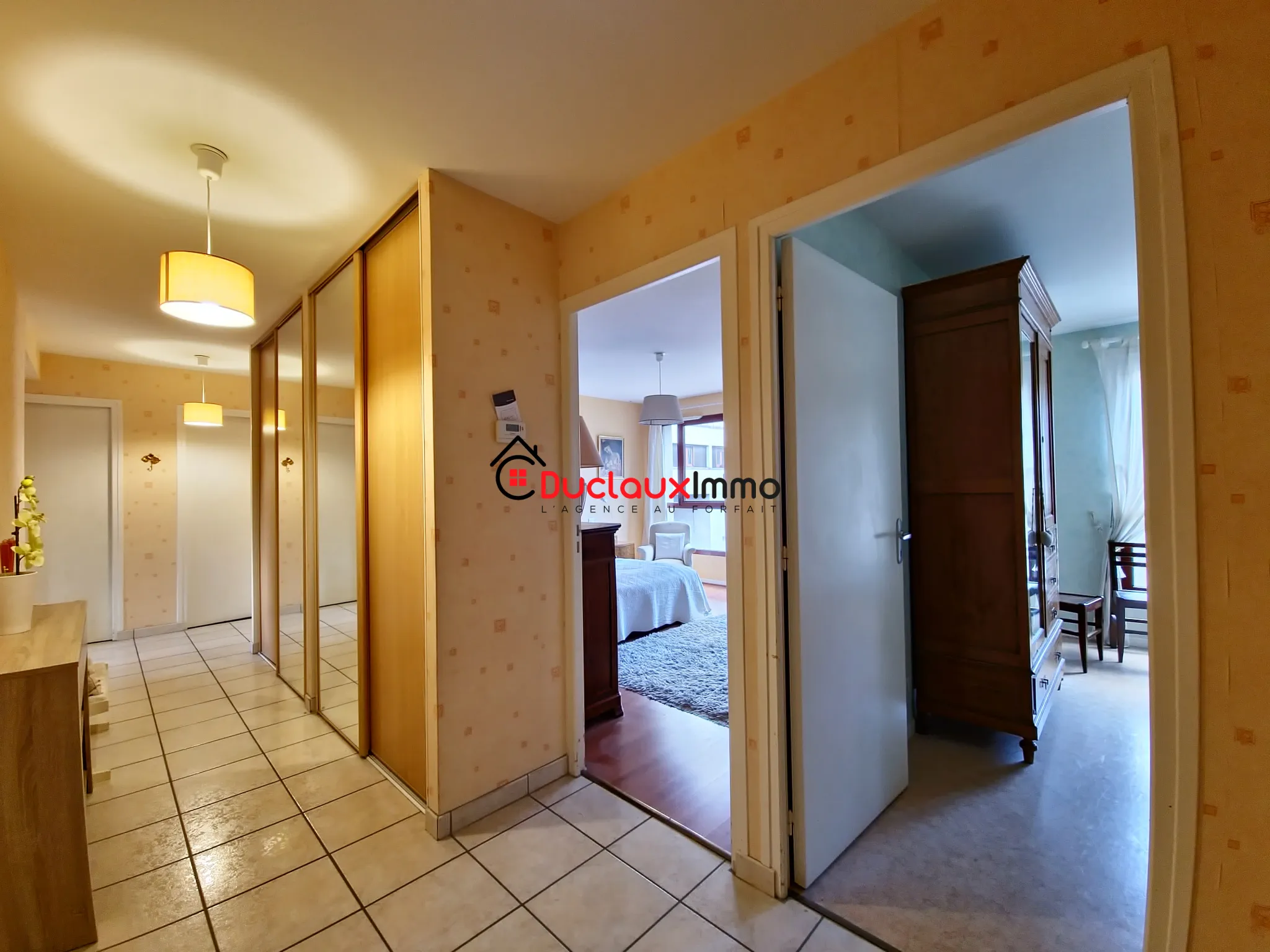 Appartement lumineux 83,24 m² avec balcon et garage à Aurillac 