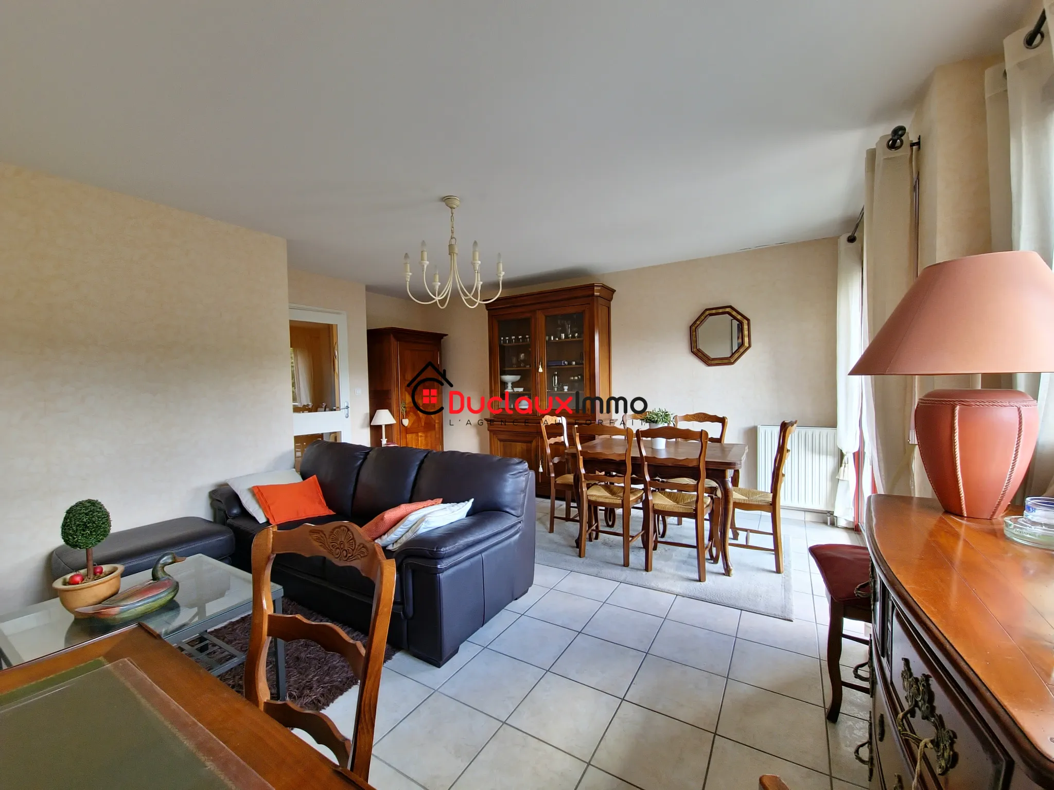 Appartement lumineux 83,24 m² avec balcon et garage à Aurillac 