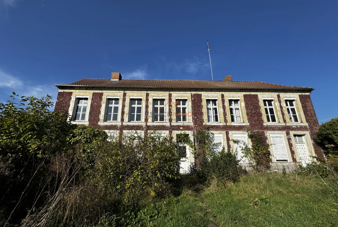 Maison à rénover à Wallers - 260 m² 