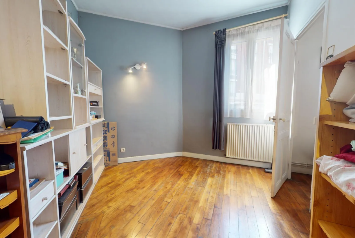 Appartement F3 à vendre à 300 m du RER B de Drancy 