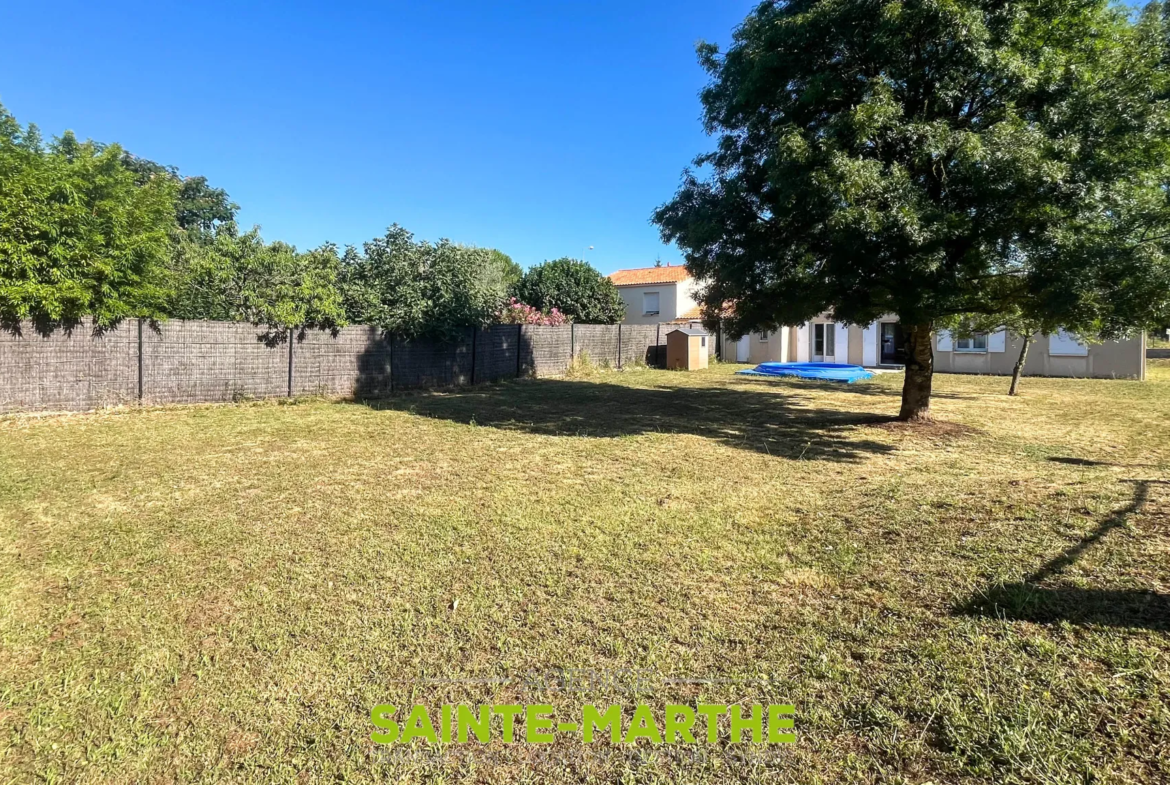 Vente de pavillon de plain-pied à Niort, 4 chambres et jardin 