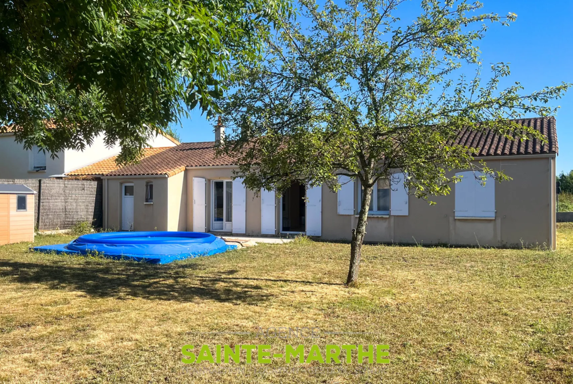 Vente de pavillon de plain-pied à Niort, 4 chambres et jardin 