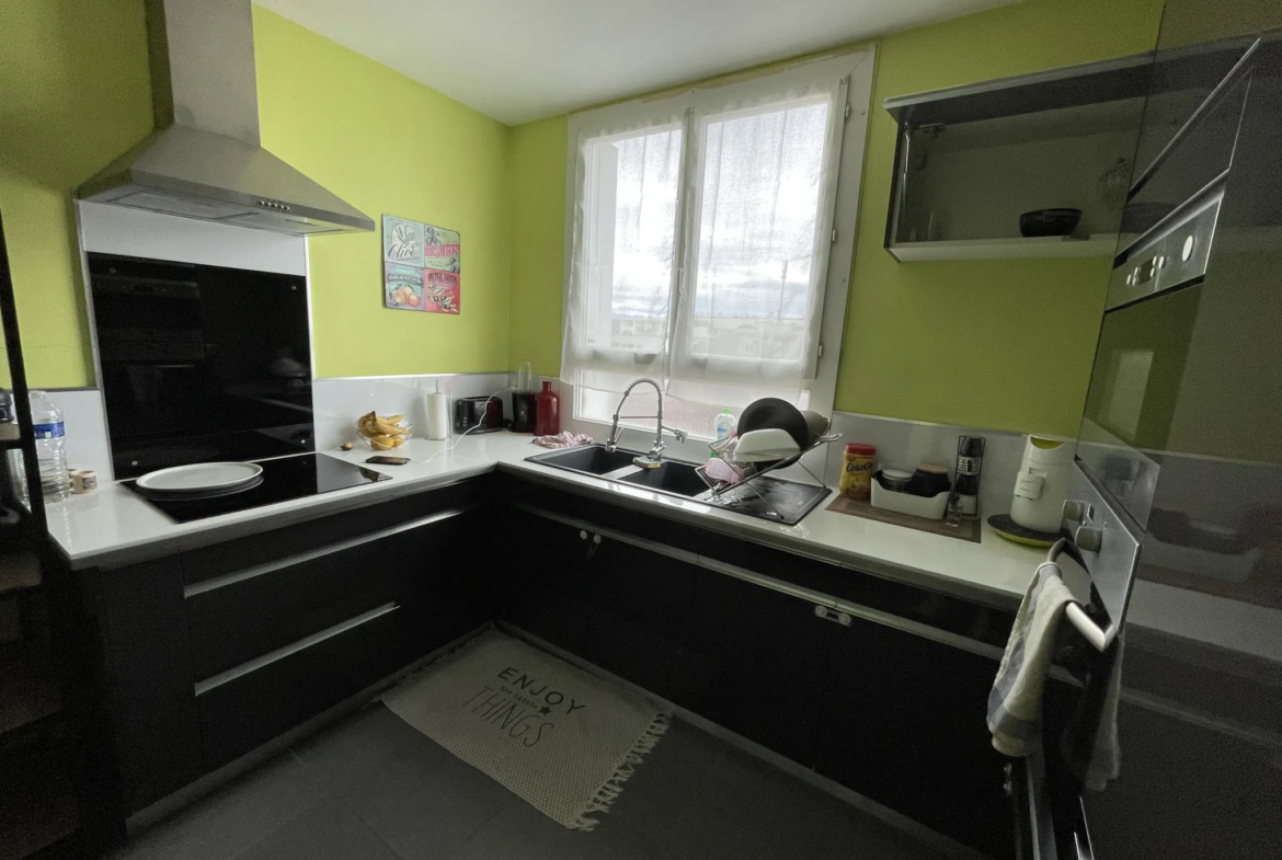 À vendre : Appartement rénové de 3 pièces à Tarbes, 66 m² 