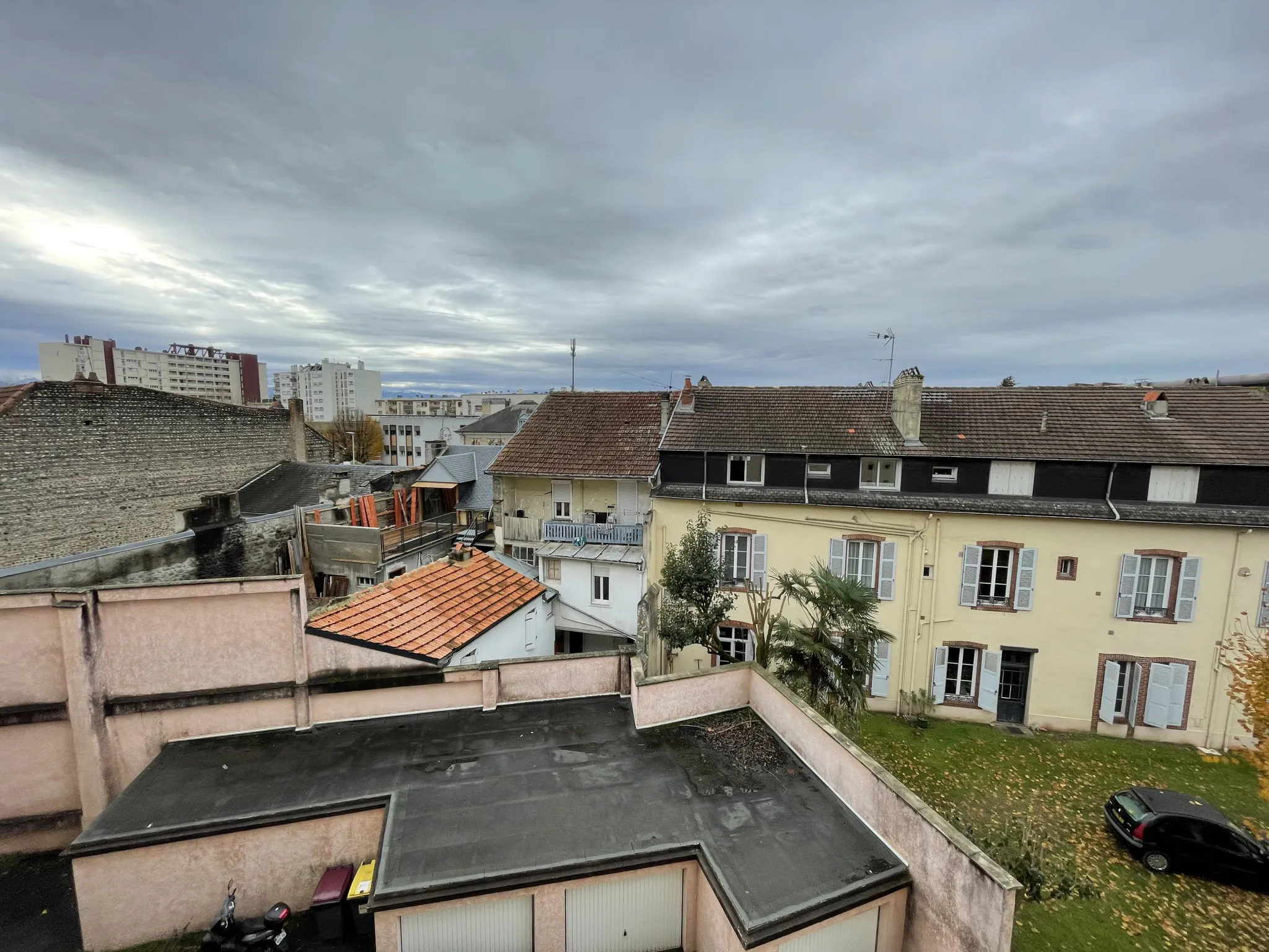 À vendre : Appartement rénové de 3 pièces à Tarbes, 66 m² 