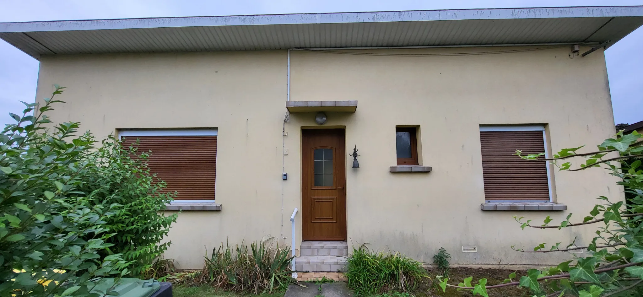 Pavillon à rénover près d'Abbeville avec logement complémentaire 