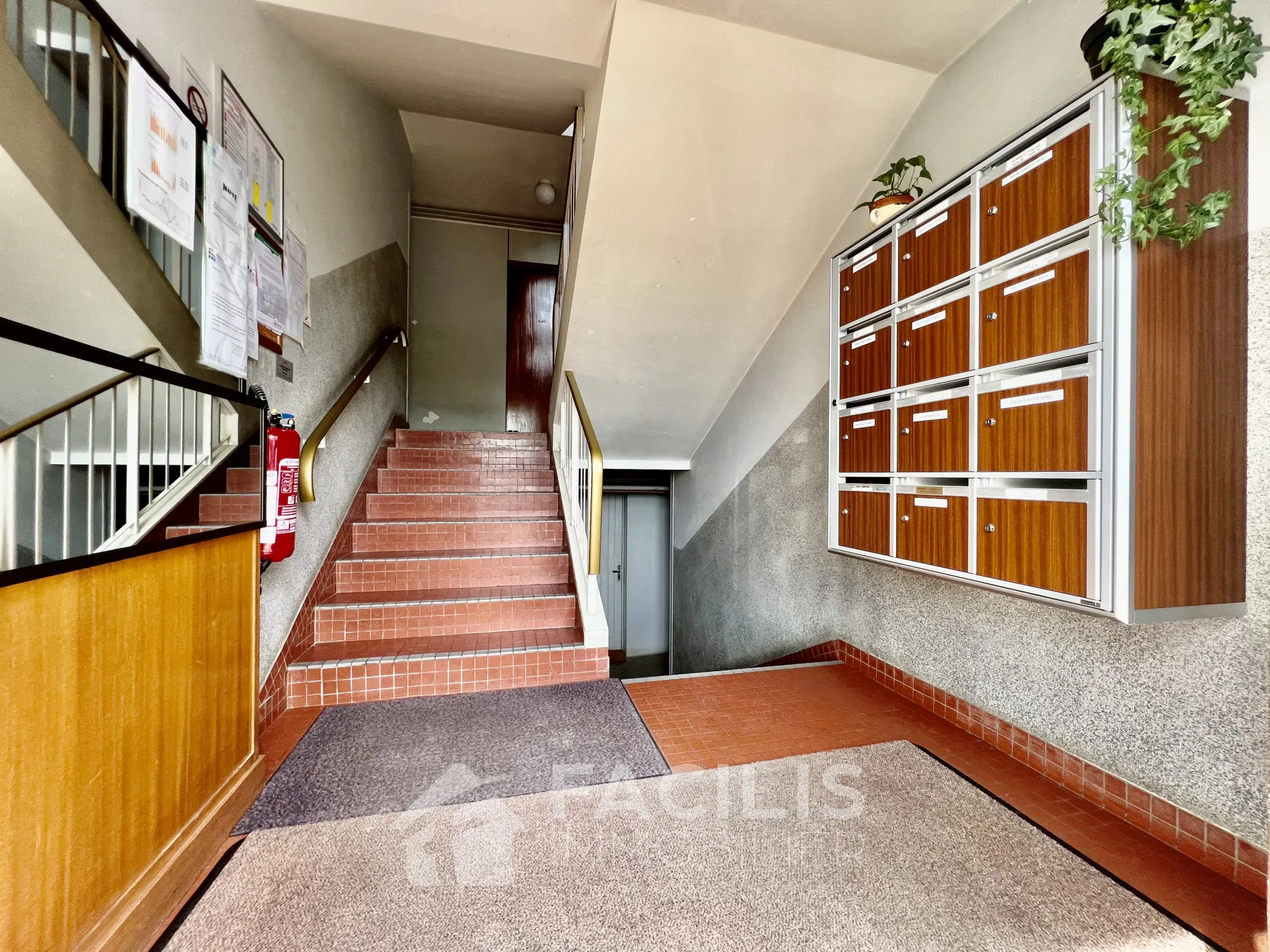 Appartement T2 à Poitiers avec Balcon et Place de Parking 