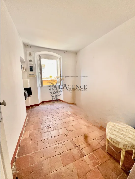 À vendre: Appartement 3 pièces au centre historique de L'Ile Rousse 