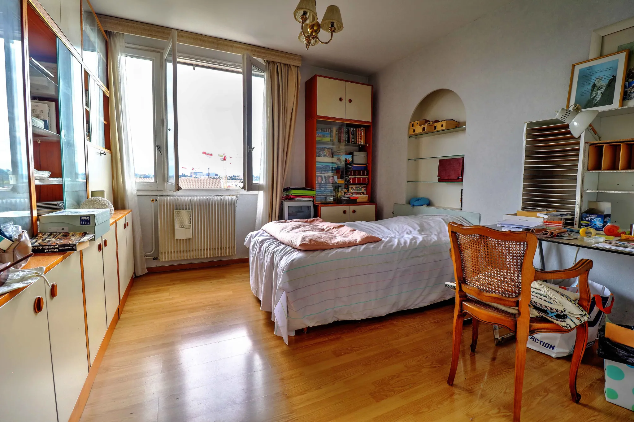 Bel appartement ancien à vendre à Valence, 4 chambres, 118,97 m² 